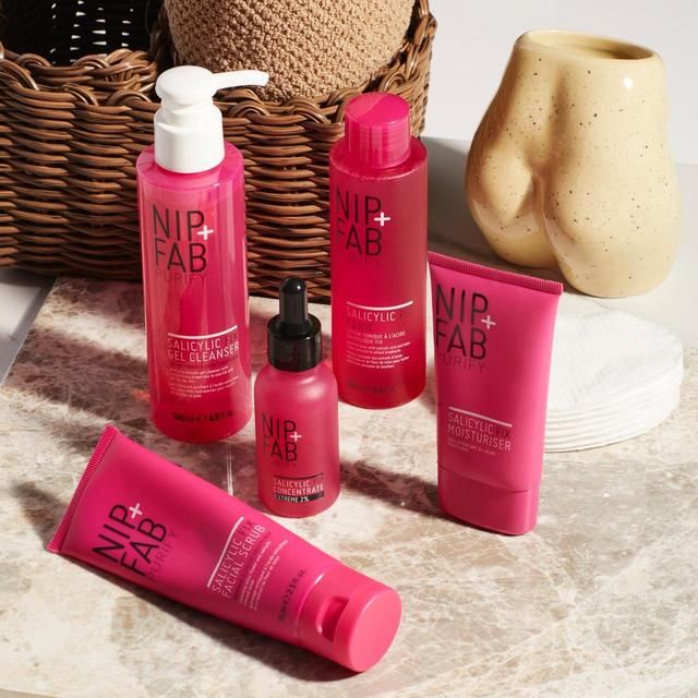Nip+Fab Salicylic Acid Fix Gel Cleanser   145ml