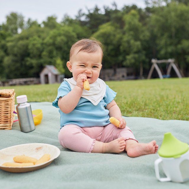 Organix Banana Weaning Wands Organic Baby Finger Finger Food 6 months+   25g