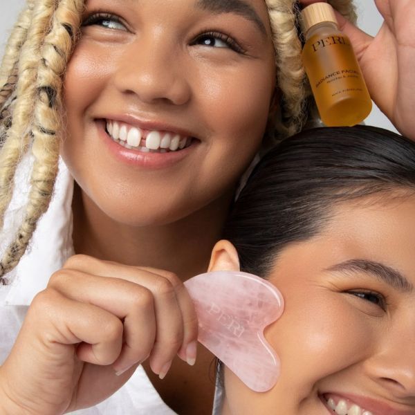 PERL Cosmetics Radiance Facial Oil &amp;amp; Gua Sha Tool Set