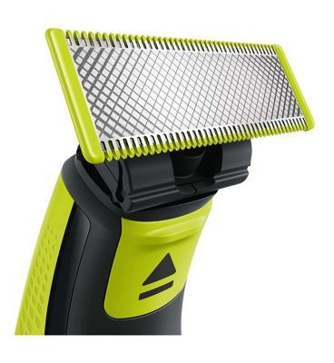 Philips OneBlade Gift Set for Face Trimming, Edging &amp;amp; Shaving QP2520/65