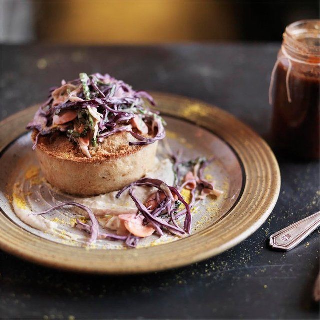 Pieminister Free Ranger Chicken Ham &amp;amp; Leek Pie   270g