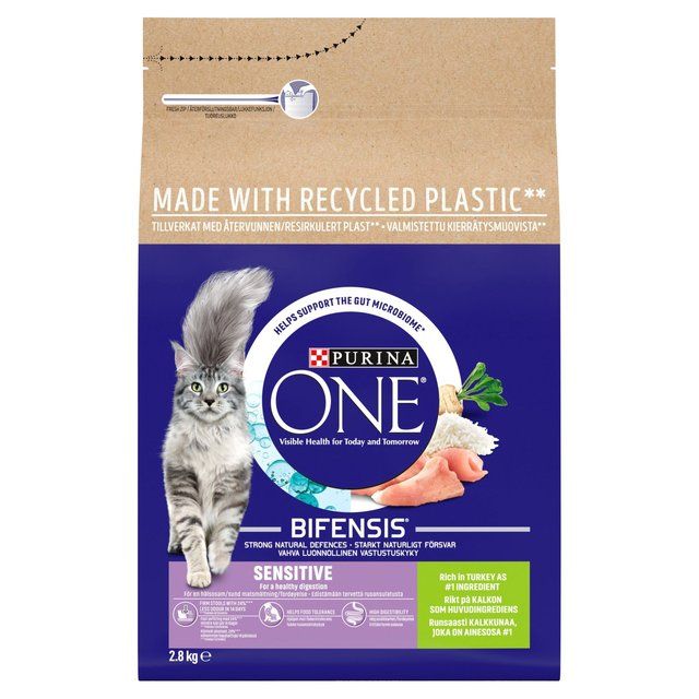 Purina ONE Sensitive Dry Cat Food Turkey and Rice   2.8kg