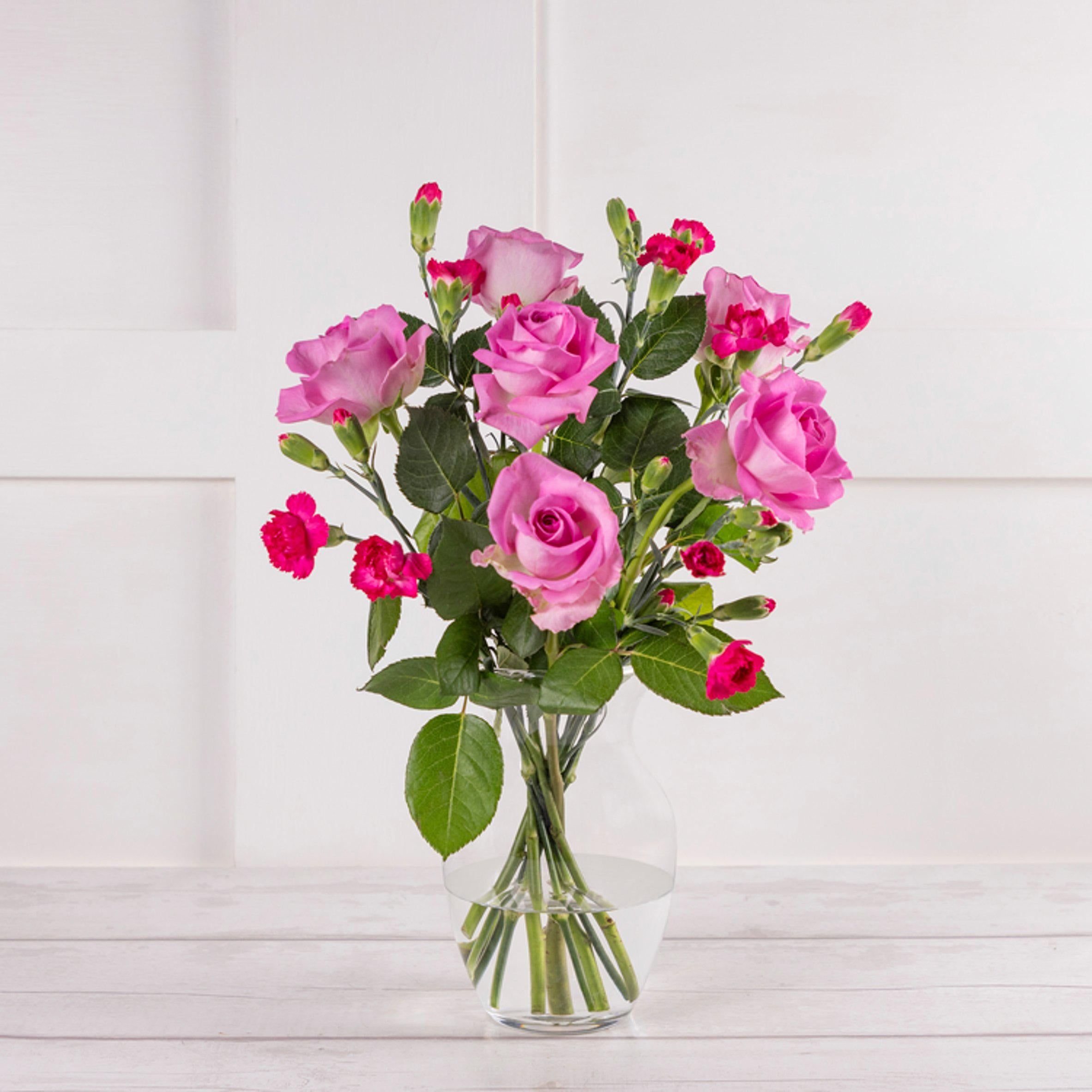 Rose &amp;amp; Spray Carnation Posy