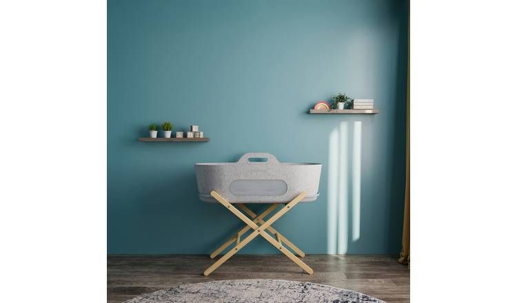 Snuz Baskit Moses Basket &amp;amp; Natural Stand - Light Grey